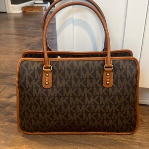 Brand new Michael Kors handbag- with tags!
